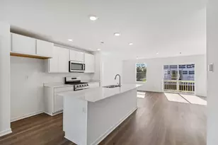 881 Briar Gln Ct, Hampshire, IL 60140 - Photo 6