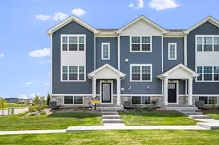 885 Briar Gln Ct, Hampshire, IL 60140 - Photo 1