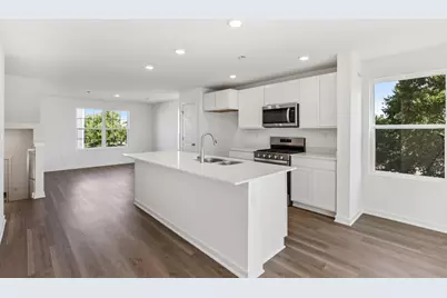 885 Briar Glen Court, Hampshire, IL 60140 - Photo 6