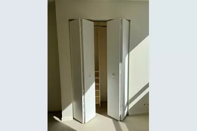 222 E Pearson Street #1406, Chicago, IL 60611 - Photo 18