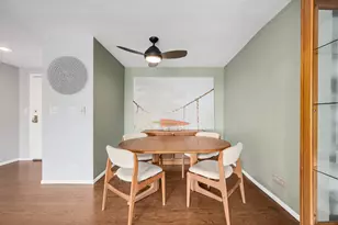 2000 St Regis Dr, Lombard, IL 60148 - Photo 12