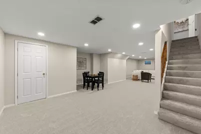 6441 Bobby Jones Lane, Woodridge, IL 60517 - Photo 28
