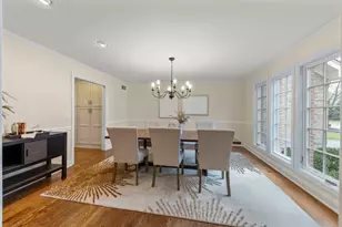 6441 Bobby Jones Ln, Woodridge, IL 60517 - Photo 4