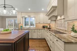 6441 Bobby Jones Ln, Woodridge, IL 60517 - Photo 12