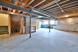 233 Pawtucket Ave, Elgin, IL 60124 - Photo 40