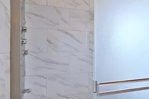 233 Pawtucket Ave, Elgin, IL 60124 - Photo 30