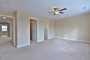 233 Pawtucket Ave, Elgin, IL 60124 - Photo 26