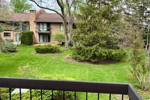 1720 Wildberry Dr, Glenview, IL 60025 - Photo 32
