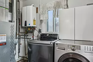 1625 Estes Ave, Des Plaines, IL 60018 - Photo 16