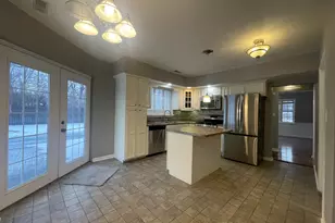 1009 61st St, La Grange Highlands, IL 60525 - Photo 8