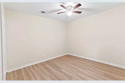 7730 Virginia Court, Willowbrook, IL 60527 - Photo 12