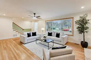 403 Dalton Ave, Mundelein, IL 60060 - Photo 2