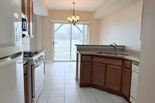 3345 Bromley Ln, Aurora, IL 60502 - Photo 10