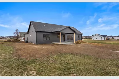 702 N Beacon Hill Circle, Urbana, IL 61802 - Photo 26