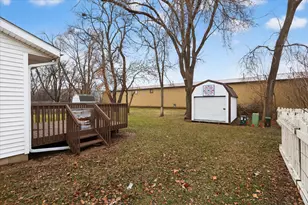 615 Winfield Dr, South Beloit, IL 61080 - Photo 32