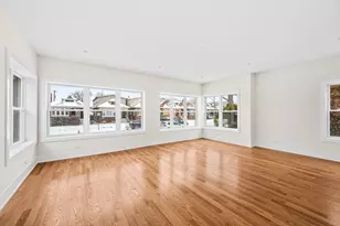 7827 S Merrill Ave, Chicago, IL 60649 - Photo 8