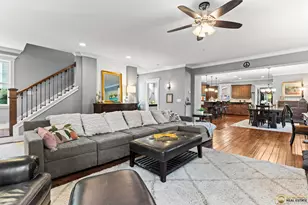 123 N Jefferson St, Batavia, IL 60510 - Photo 4