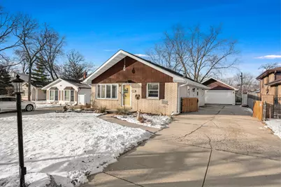 138 N Elmwood Avenue, Wood Dale, IL 60191 - Photo 2