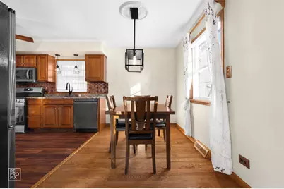 138 N Elmwood Avenue, Wood Dale, IL 60191 - Photo 8