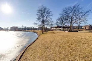 1103 S Hunt Club Dr, Mount Prospect, IL 60056 - Photo 28