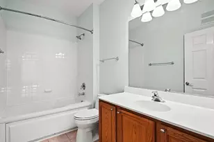 2568 Golf Ridge Cir, Naperville, IL 60563 - Photo 12