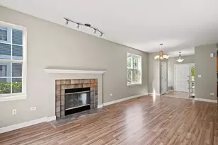 2568 Golf Ridge Cir, Naperville, IL 60563 - Photo 4