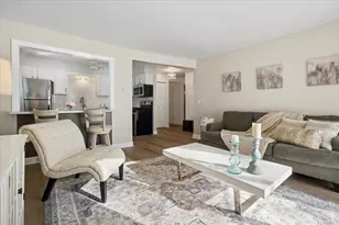 501 Carlysle Dr, Clarendon Hills, IL 60514 - Photo 12