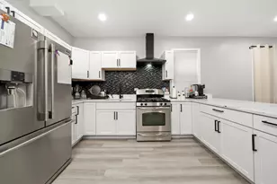 1274 W 73rd Pl, Chicago, IL 60636 - Photo 14