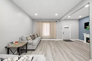 1274 W 73rd Pl, Chicago, IL 60636 - Photo 10