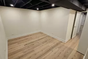 4533 N Keystone Ave, Chicago, IL 60630 - Photo 18