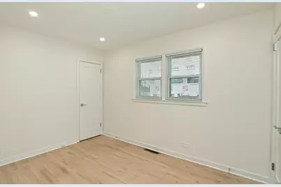 4533 N Keystone Avenue, Chicago, IL 60630 - Photo 6