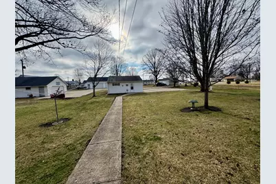 113 W 3rd Street, Wyanet, IL 61379 - Photo 26