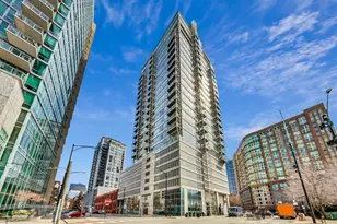 653 N Kingsbury St, Chicago, IL 60654 - Photo 1