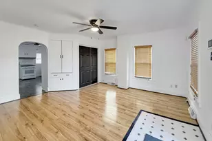 827 E Garden St, Freeport, IL 61032 - Photo 10