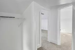 827 E Garden St, Freeport, IL 61032 - Photo 18