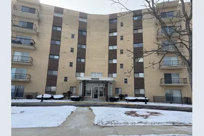 18400 Cherry Creek Drive #105, Homewood, IL 60430 - Photo 1