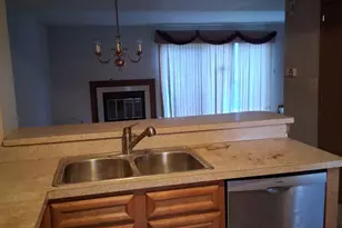 114 W 67th St, Westmont, IL 60559 - Photo 10