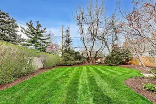 256 Blackhawk Rd, Riverside, IL 60546 - Photo 58