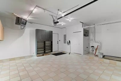 839 W 14th Place, Chicago, IL 60608 - Photo 14