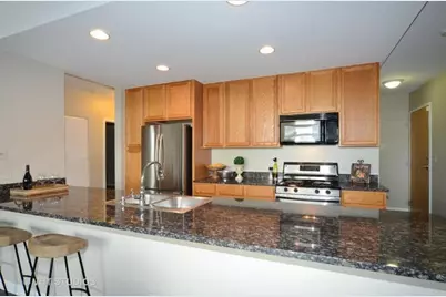 [Address not provided], Chicago, IL 60618 - Photo 6