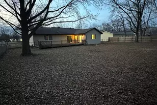 112 Donoho Dr, Salem, IL 62881 - Photo 34