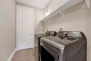 1433 W Winnemac Ave, Chicago, IL 60640 - Photo 38