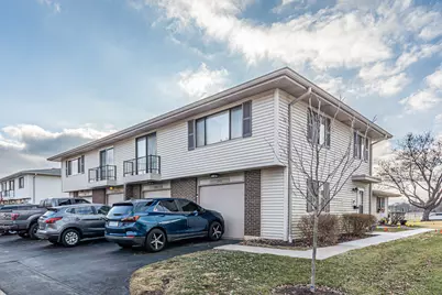 204 Nauset Lane #204, Schaumburg, IL 60194 - Photo 2