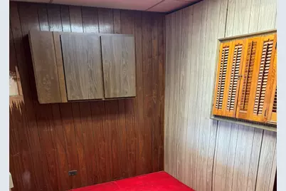 8137 N Milwaukee Avenue, Niles, IL 60714 - Photo 6