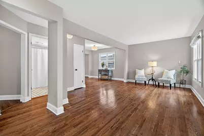 10511 S Hamlin Avenue, Chicago, IL 60655 - Photo 6