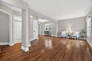 10511 S Hamlin Ave, Chicago, IL 60655 - Photo 6