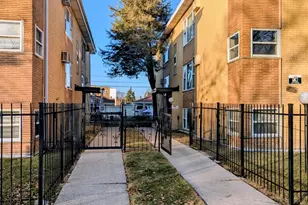 406 E 109th St, Chicago, IL 60628 - Photo 2