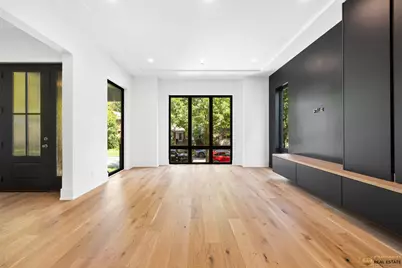 1143 Clinton Avenue, Oak Park, IL 60304 - Photo 6