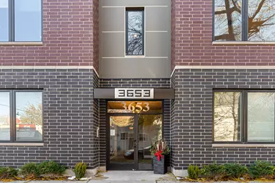 3653 W Barry Avenue #1E, Chicago, IL 60618 - Photo 1