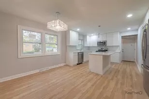 300 E 107th St, Chicago, IL 60628 - Photo 8